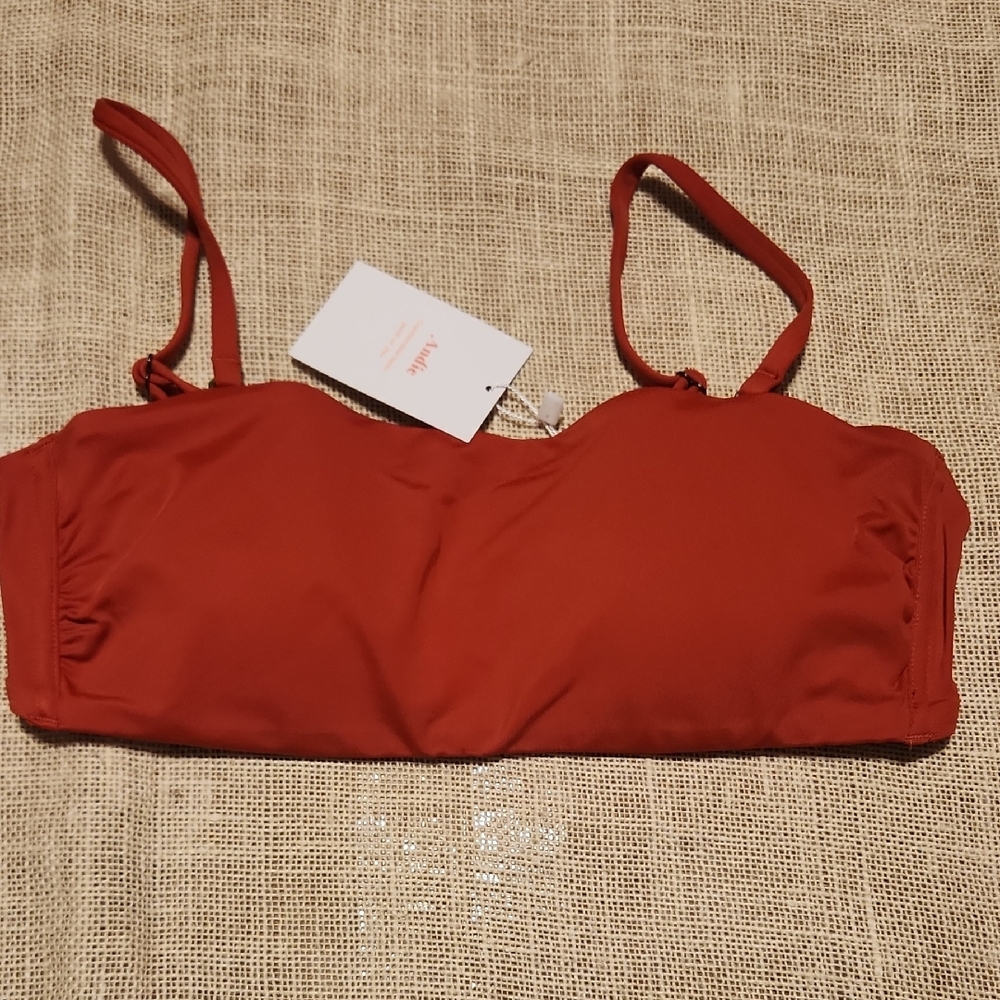 Andie The Bora Bora Red Bikini Top with Adjustable Removable Straps